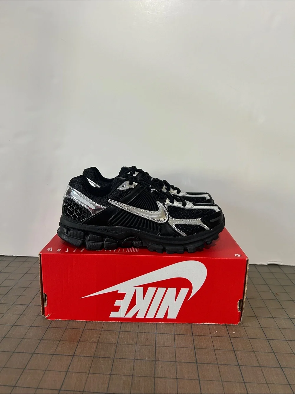 Nike Air Zoom Vomero 5 ‘Black Metallic Silver’ Womens